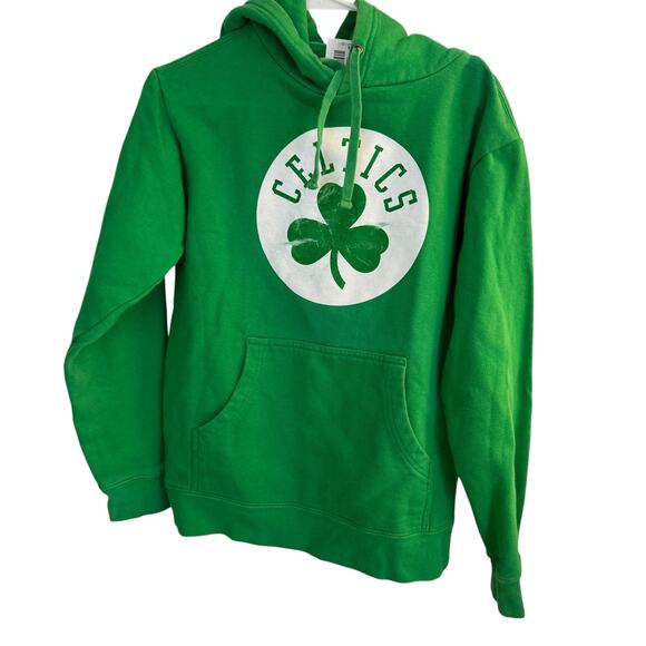NBA Hoodie Men's Green/White‎ Boston Celtics Long Sleeve Pullover Sz M NWT - Picture 1 of 8